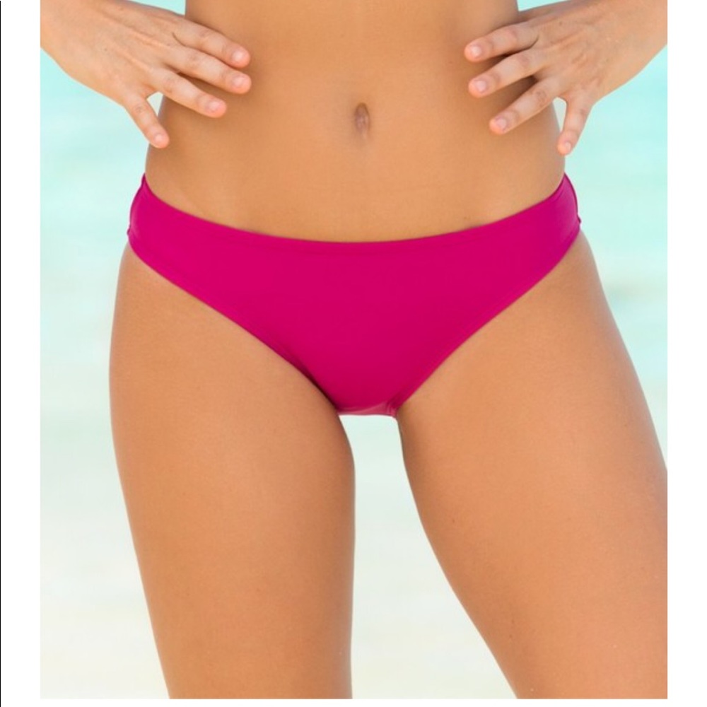 Hapari regular bikini bottoms in raspberry